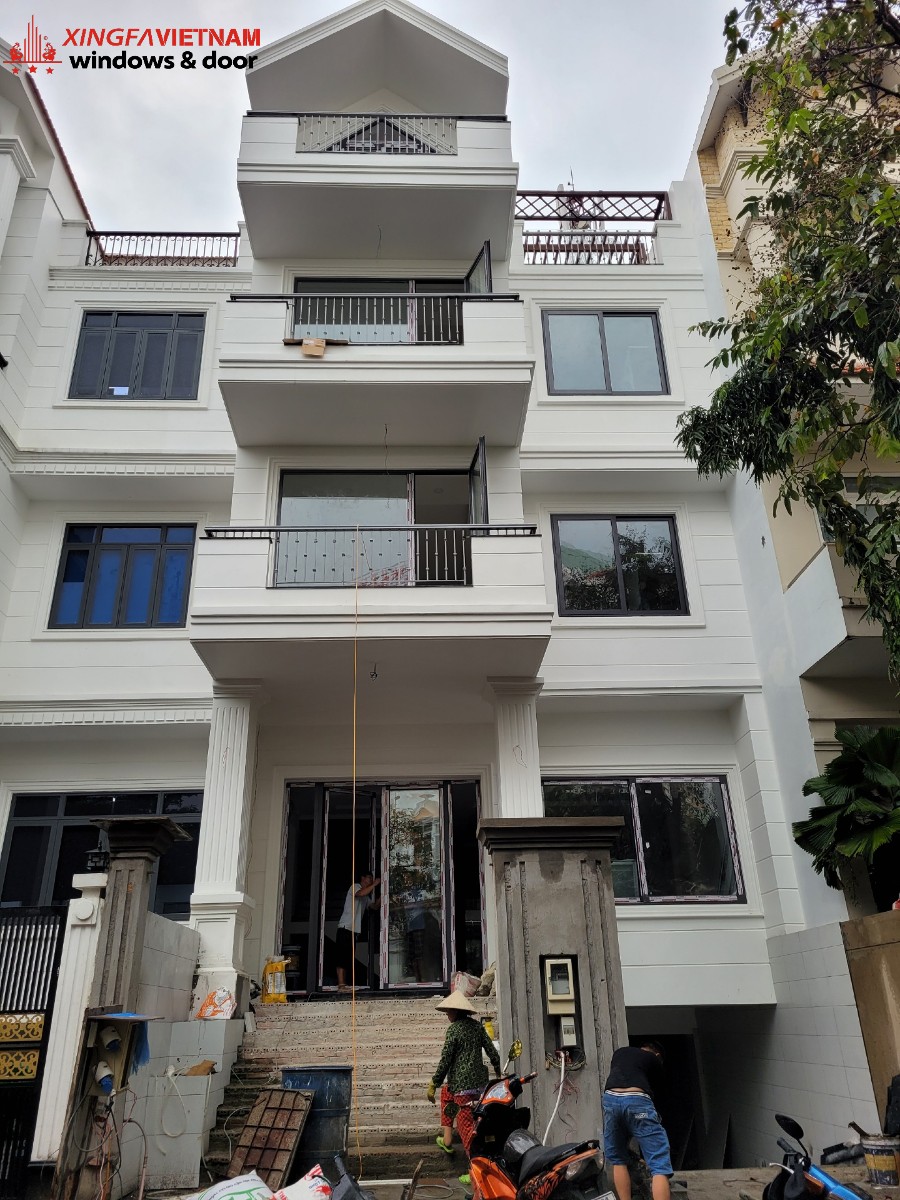 Công trình cửa nhôm Xingfa được lắp đặt tại nhà chị Ngân ở KDC Him Lam Quận 7, TPHCM
