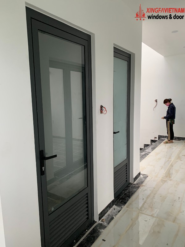 Cửa đi mở quay 1 cánh nhôm Xingfa