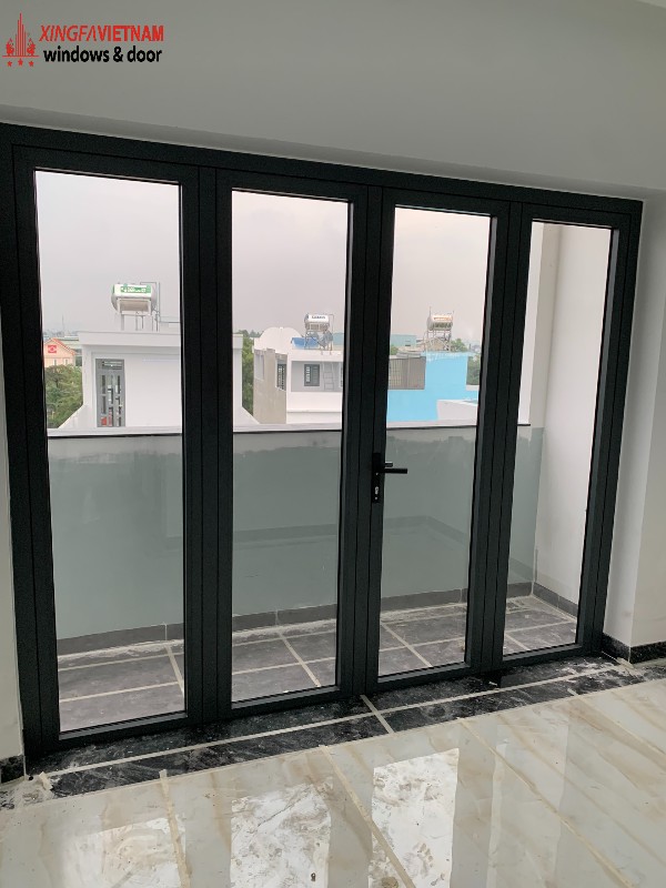 Cửa đi mở quay 4 cánh nhôm Xingfa Quảng Đông
