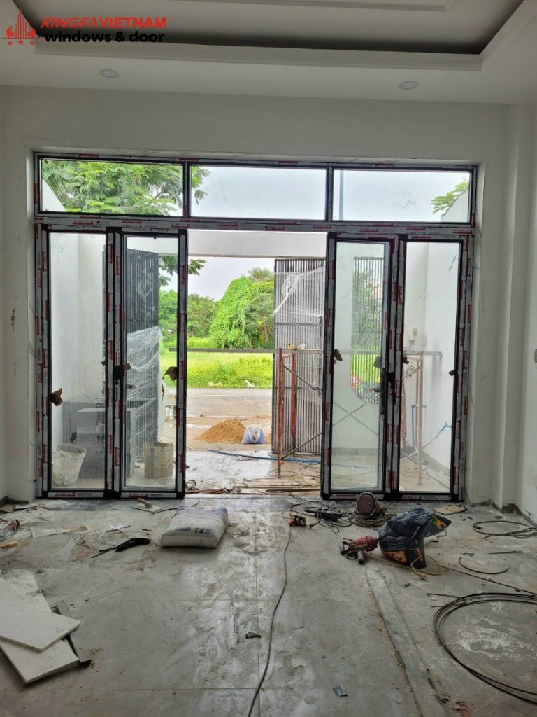 Cửa đi mở xếp gấp 6 cánh nhôm Xingfa Quảng Đông