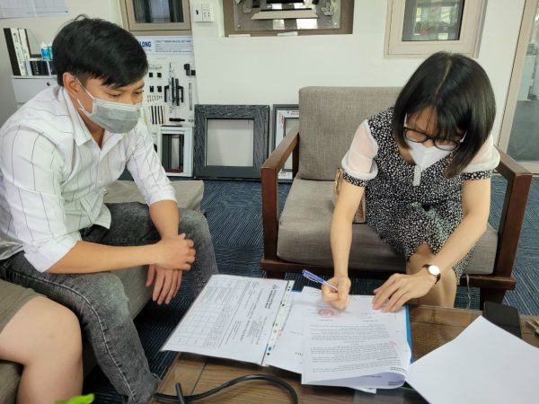 Ký kết hợp đồng công trình lắp đặt cửa nhôm XingFa.