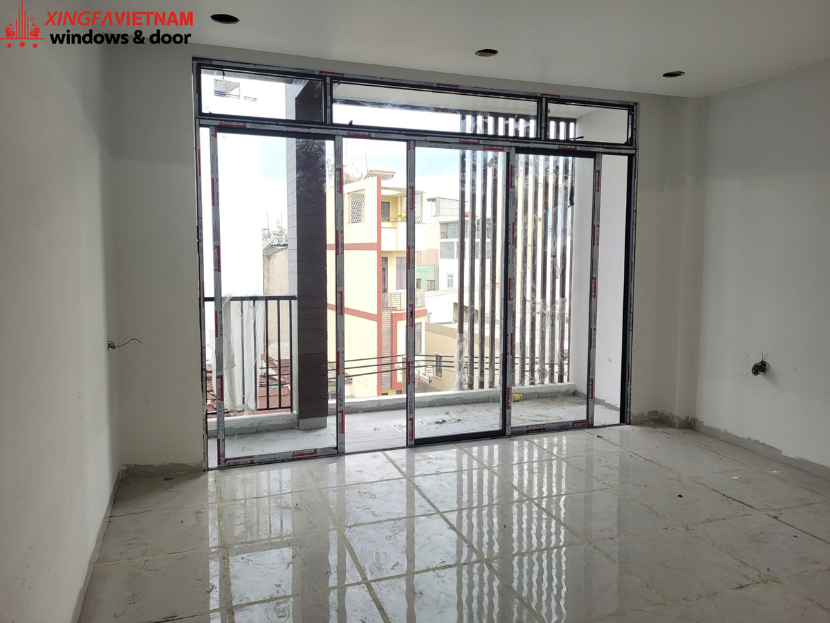 Hình ảnh bộ cửa đi mở trượt 4 cánh nhôm Xingfa chính hãng 100%