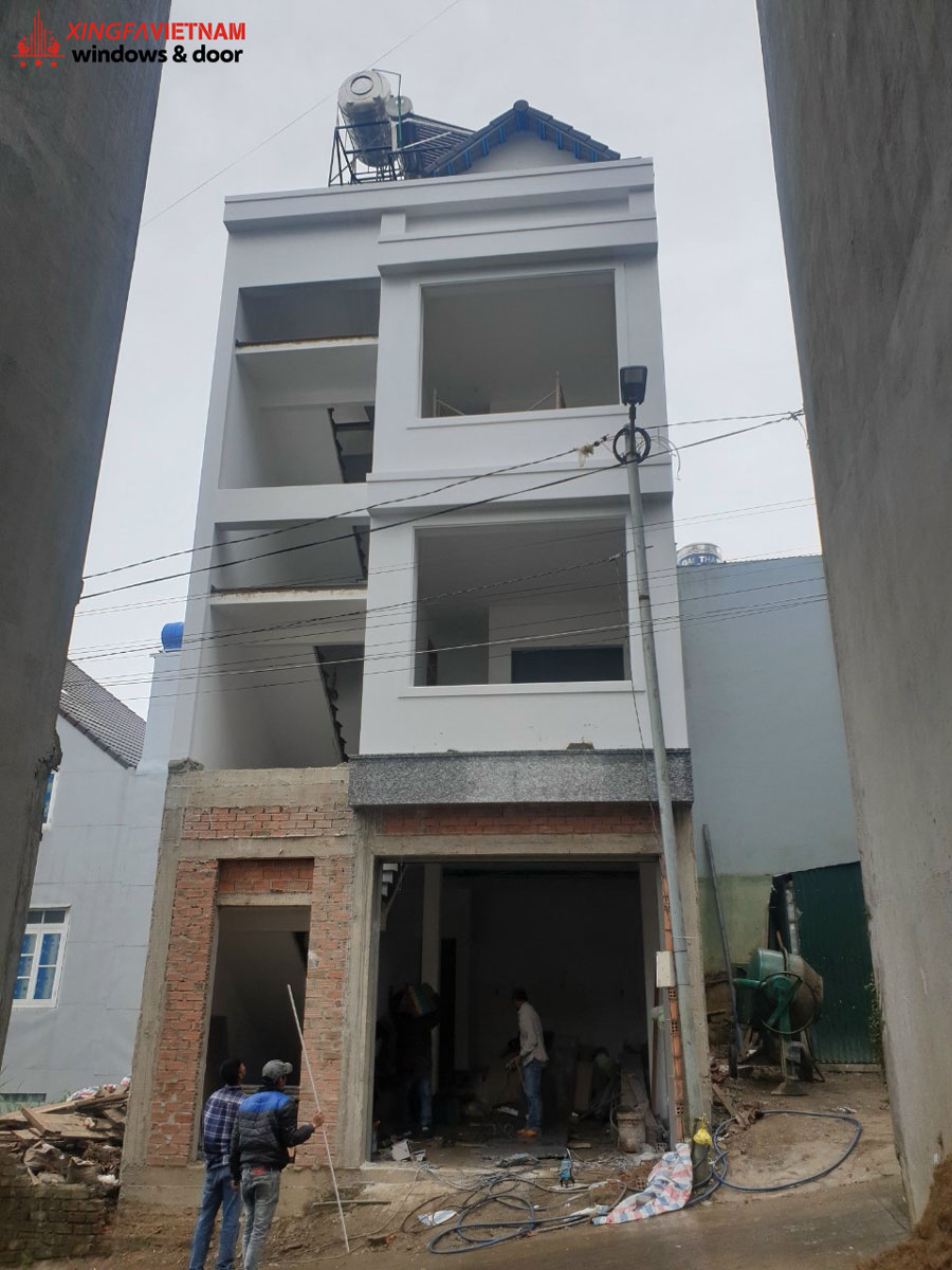 Công trình thi công cửa nhôm Xingfa nhập khẩu chính hãng nhà chị Hà ở Phú Giáo, Bình Dương.