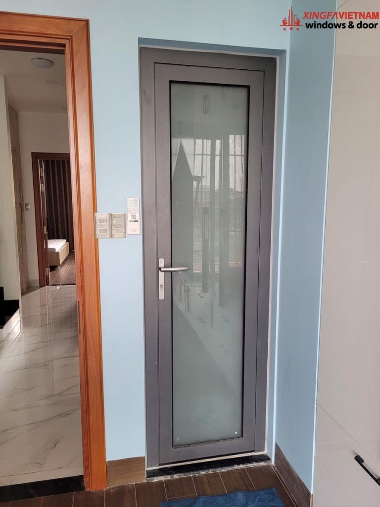 Thi công cửa đi mở quay 1 cánh nhôm Xingfa tại nhà anh Duy, KĐT An Phú, Quận Thủ Đức