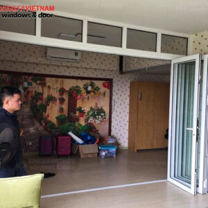 Cua Di Mo Xep Gap 5 Canh Nhom Xingfa Quang Dong 2