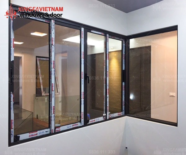 cửa số mở trượt 4 cánh xingfa quận 2