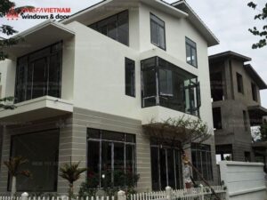 cửa sổ mở trượt 4 cánh xingfa quận 3