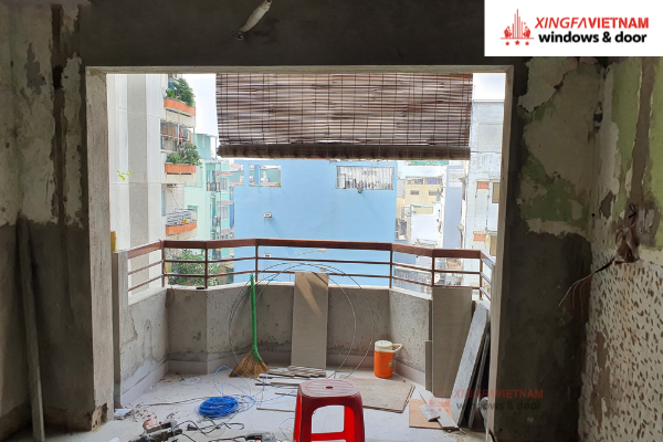 Trước khi lắp đặt cửa