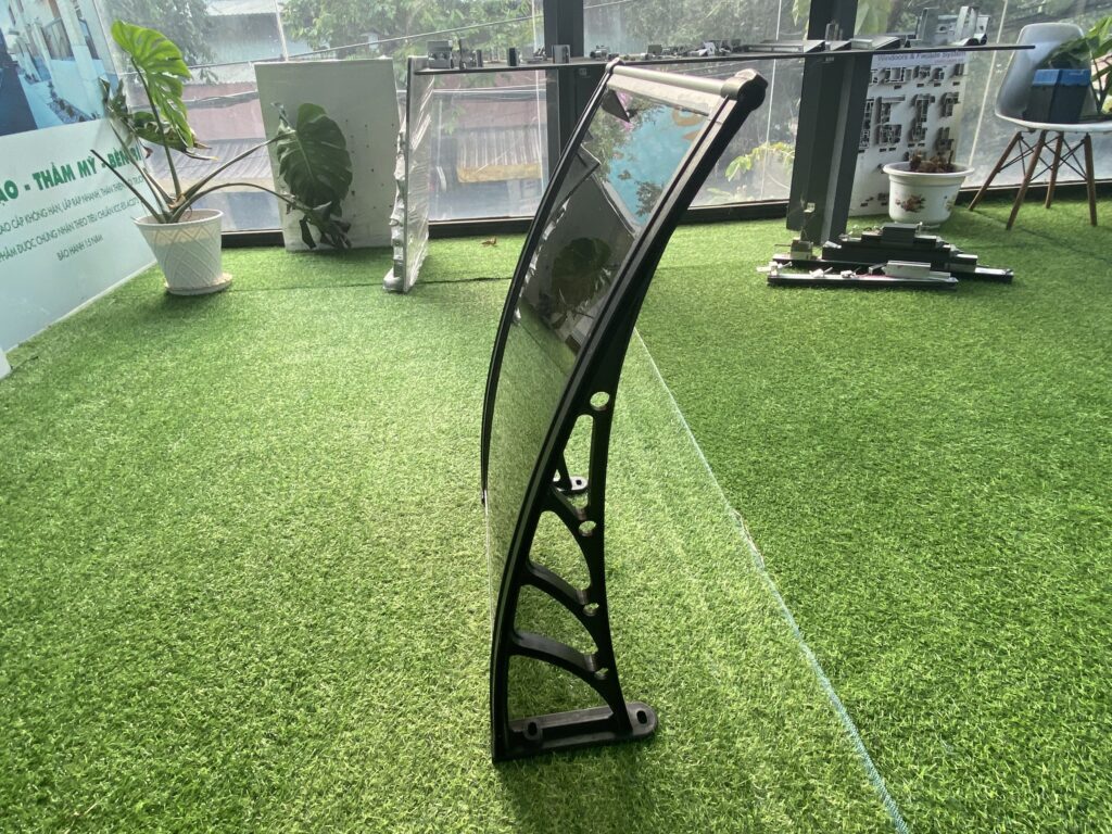 Mái che XF420 có đặc tính nổi trội đem lại sự tiện lợi cho khách hàng khi sử dụng
