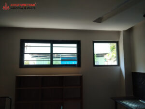 Lắp đặt Cửa Sổ Lùa Hệ 93 Kết Hợp Vách Cố định Cho Công Trình Nhà Anh Quang