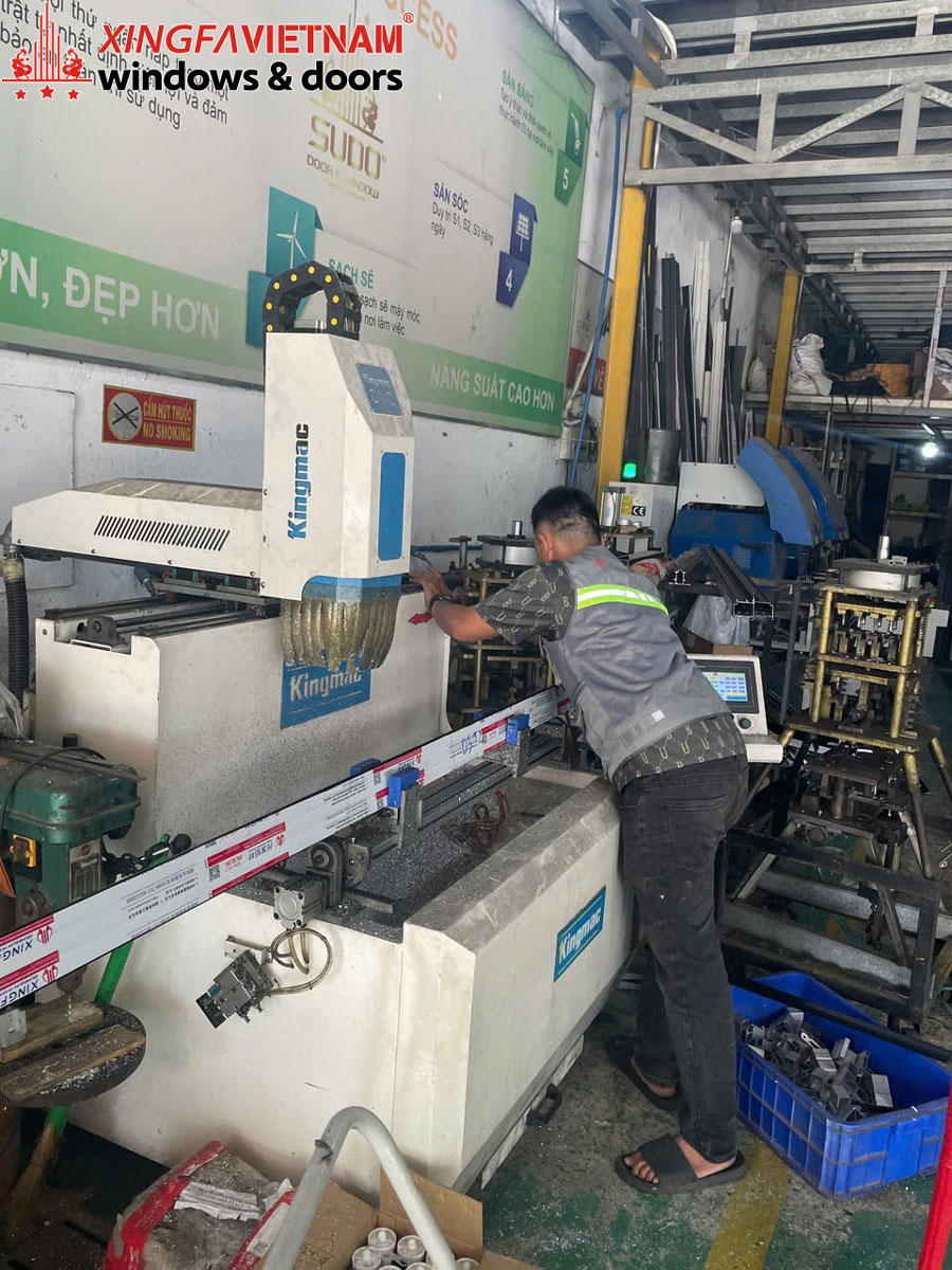 Hình ảnh Sản Xuất Cửa Nhôm Xingfa Quảng Đông Chính Hãng Quận 9