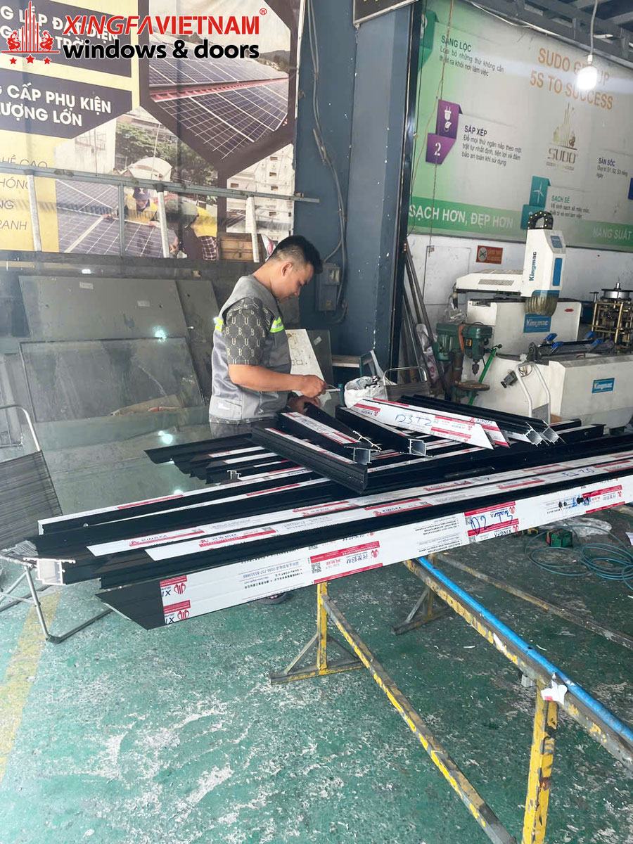 Hình ảnh Sản Xuất Cửa Nhôm Xingfa Quảng Đông Chính Hãng Quận 9
