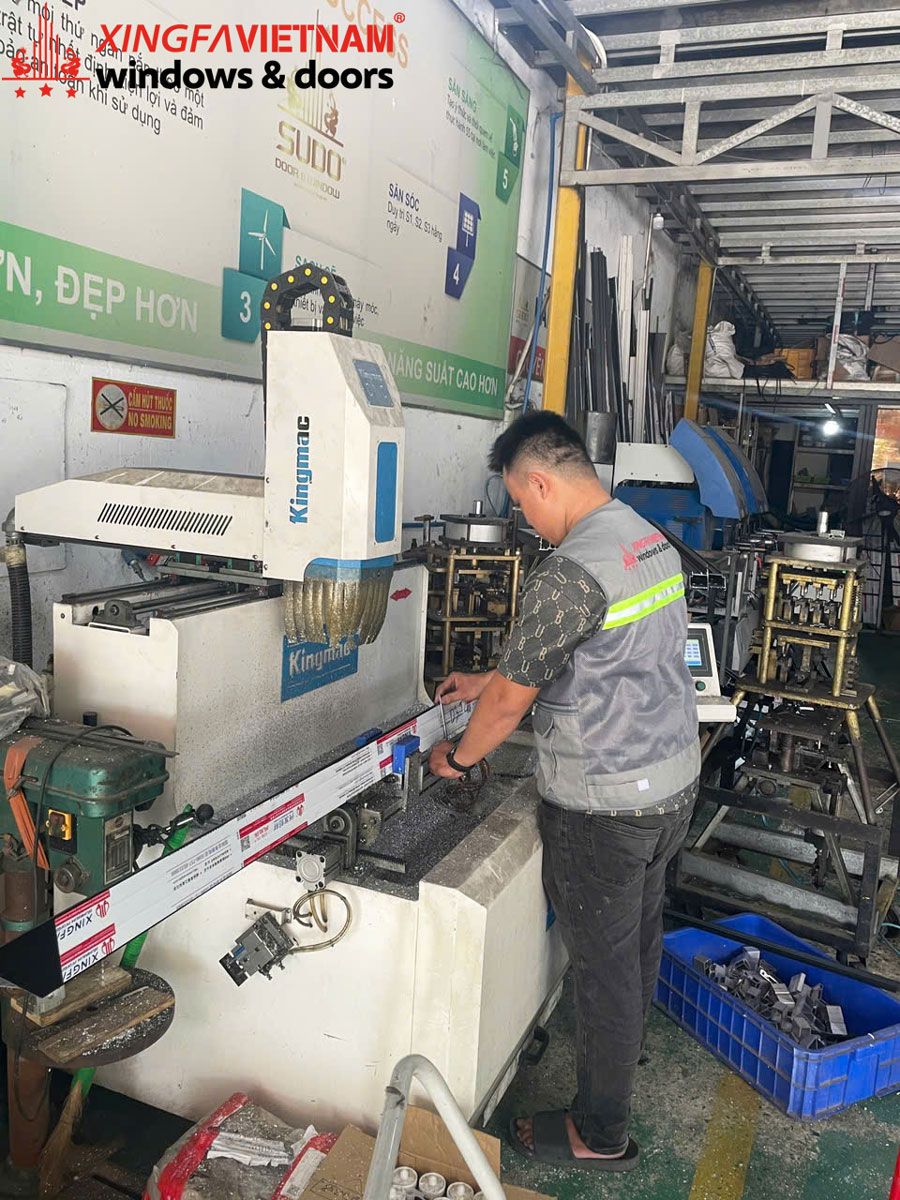 Hình ảnh Sản Xuất Cửa Nhôm Xingfa Quảng Đông Chính Hãng Quận 9