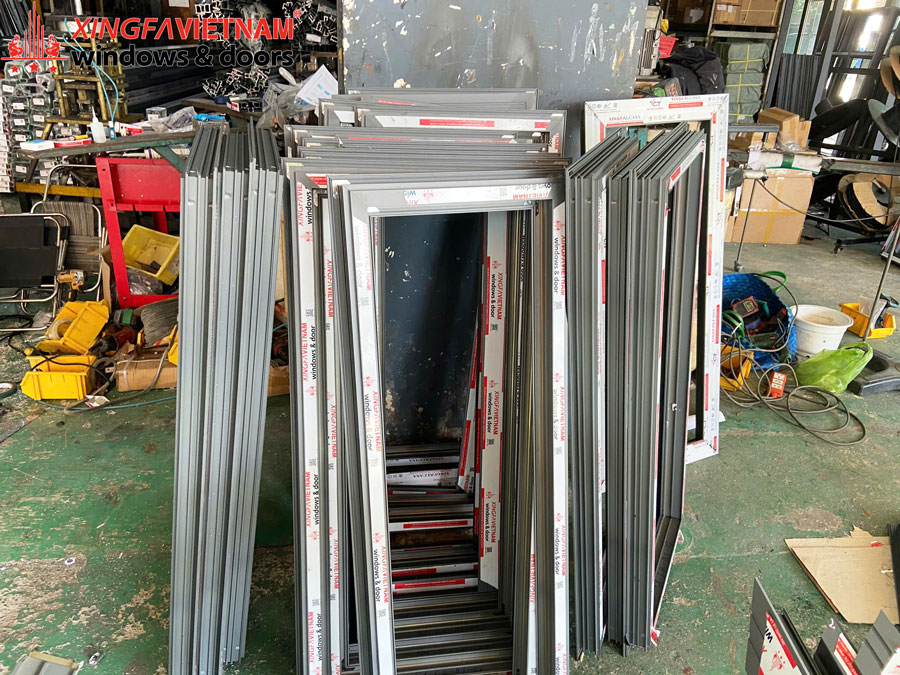 Hình Ảnh Sản Xuất Cửa Nhôm Xingfa Việt Nam Tại Xưởng