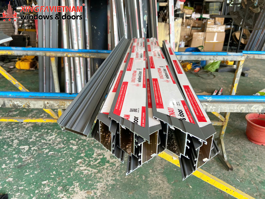 Hình Ảnh Sản Xuất Cửa Nhôm Xingfa Việt Nam Tại Xưởng