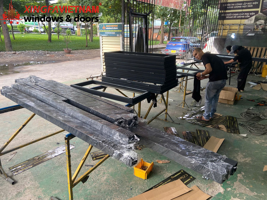 Hình Ảnh Sản Xuất Cửa Nhôm Châu Âu Tại Xưởng