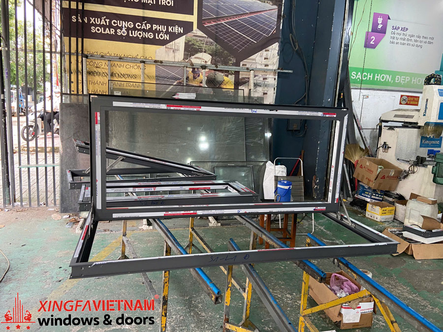 Hình ảnh sản xuất cửa nhôm Xingfa tại xưởng