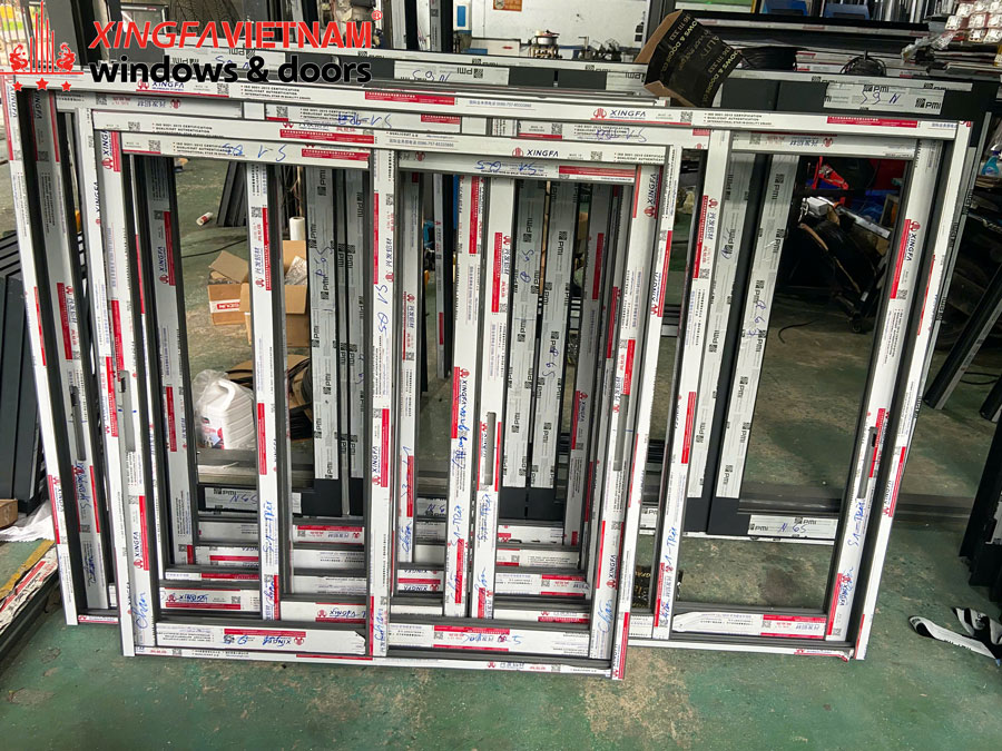 Hình ảnh sản xuất cửa nhôm Xingfa tại xưởng