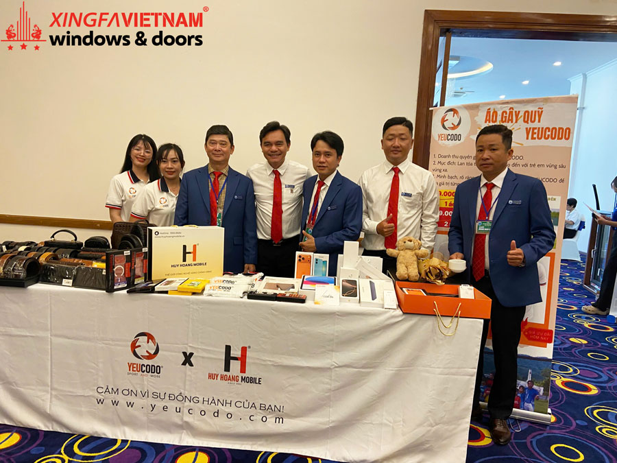 Hình Ảnh Tại Buổi Cà Phê Doanh Nhân