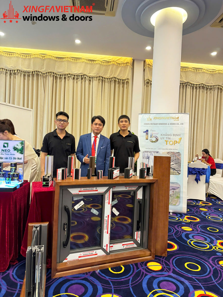 Hình Ảnh Tại Buổi Cà Phê Doanh Nhân