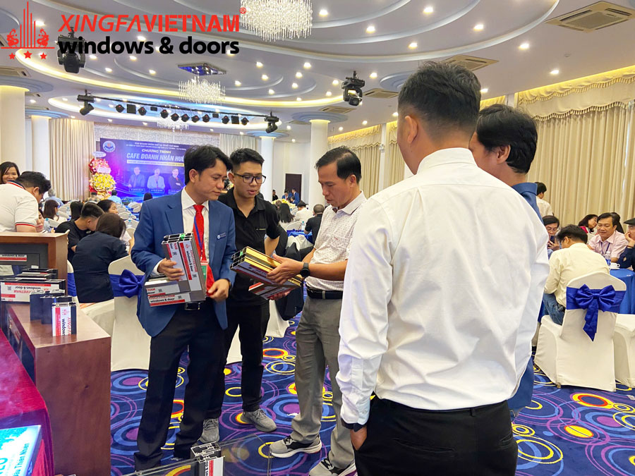 Hình ảnh Tại Buổi Cà Phê Doanh Nhân Huế