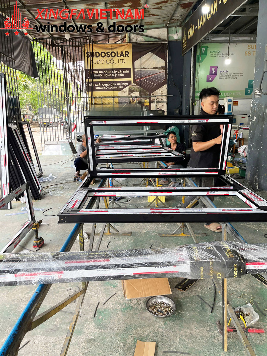 Hoạt Động Sản Xuất Cửa Nhôm Xingfa 