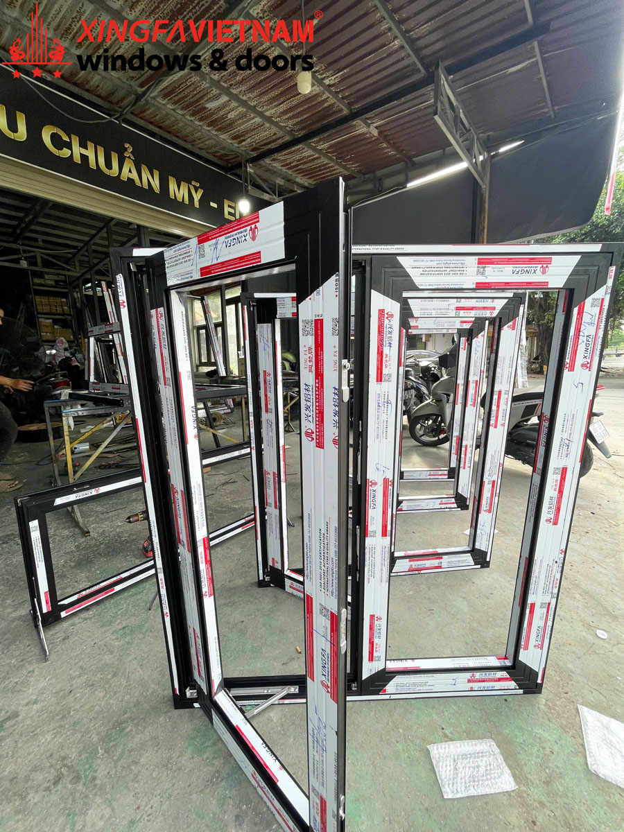 Hình ảnh sản xuất nhôm cho nhà chú Hải tại xưởng