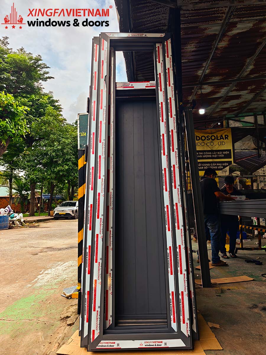 Khung Bao Cửa Lớn