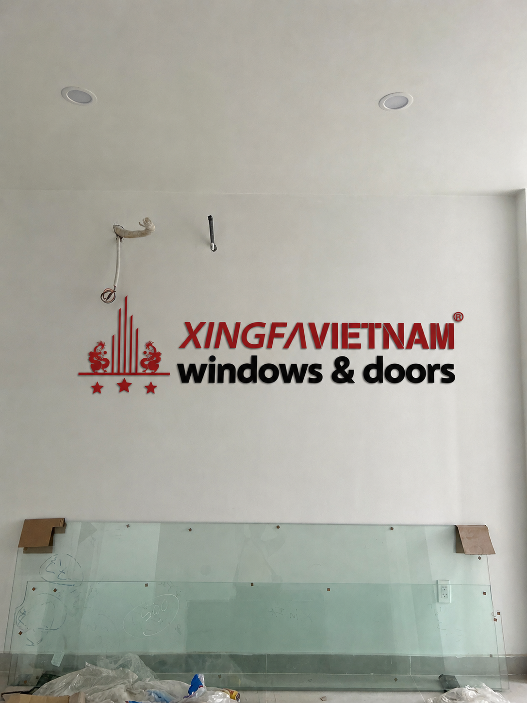Kính Cường Lực Com